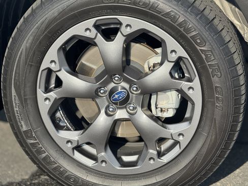 Used 2021 Subaru Crosstrek 2.5i Sport w/ Moonroof Package image 9