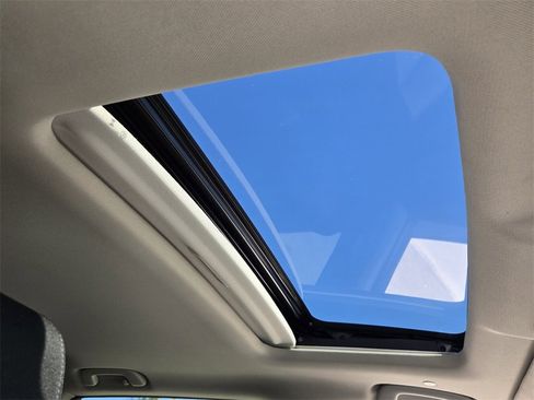 Certified 2024 Honda CR-V EX image 17