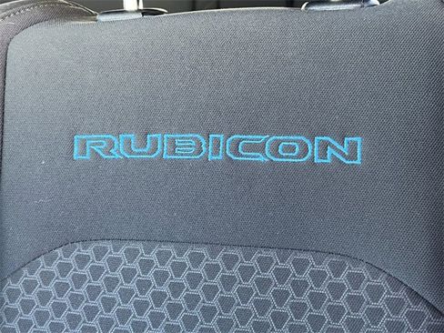 Used 2025 Jeep Wrangler Unlimited Rubicon 4xe w/ Convenience Group image 17