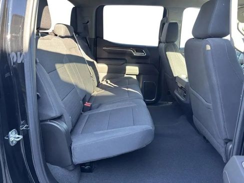 Used 2022 Chevrolet Silverado 1500 RST AWD/4WD image 26