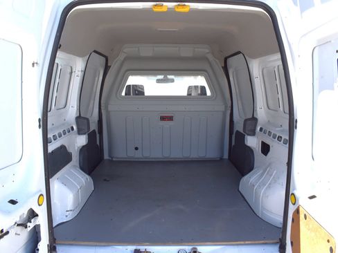 Used 2013 Ford Transit Connect XLT FWD image 9