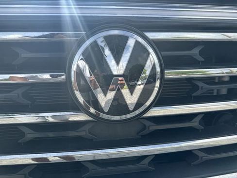 Used 2024 Volkswagen Atlas SE FWD image 10