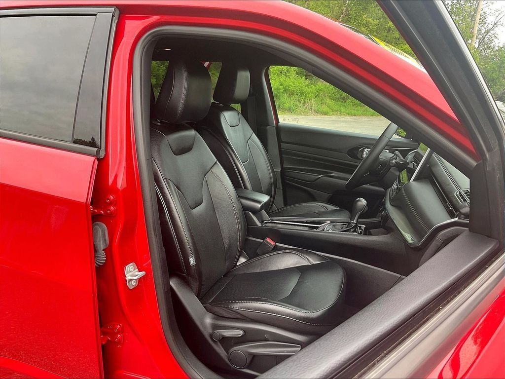 Used 2023 Jeep Compass Limited AWD/4WD image 11