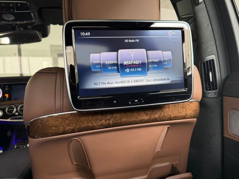 Used 2015 Mercedes-Benz S 63 AMG 4MATIC Sedan image 24