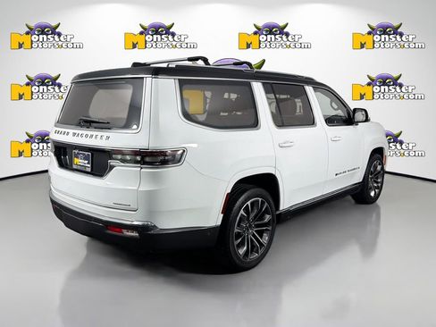 Used 2022 Jeep Grand Wagoneer Series III image 5