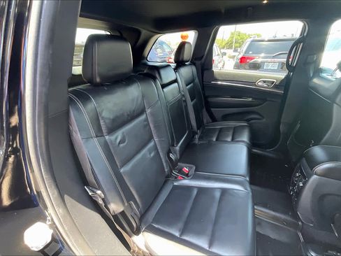 Used 2017 Jeep Grand Cherokee Limited image 19