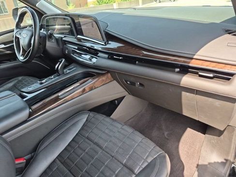 Used 2023 Cadillac Escalade ESV Premium Luxury Platinum w/ LPO, Radiant Package AWD/4WD image 20