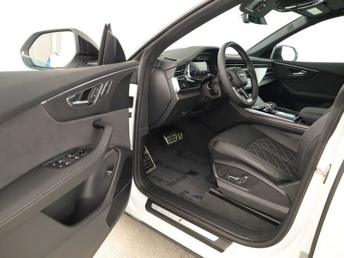 New 2026 Audi SQ8 Premium Plus image 14