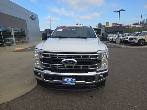 Used 2024 Ford F350 XLT image 8