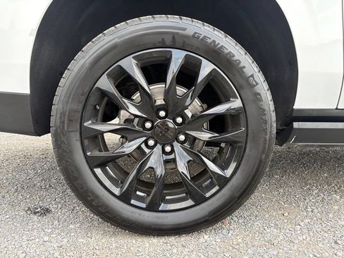 Used 2025 GMC Yukon XL Denali w/ Sun & Power Step Package AWD/4WD image 21