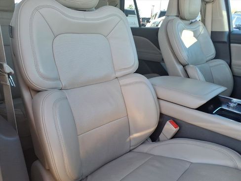 Used 2020 Lincoln Aviator Reserve w/ Equipment Group 202A image 12