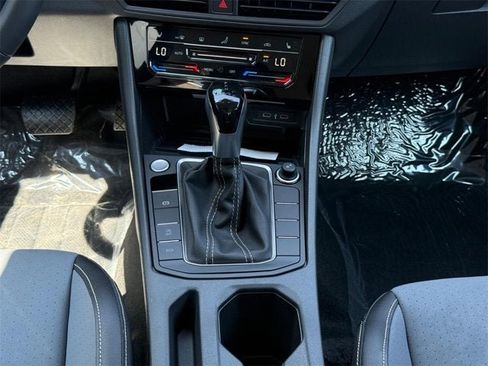 New 2025 Volkswagen Jetta SE image 8