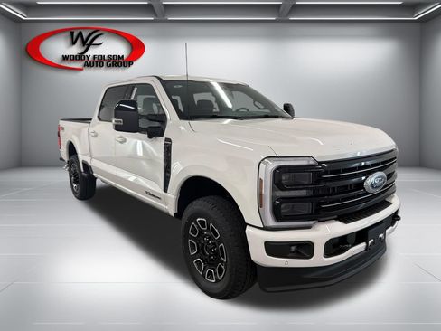 New 2026 Ford F250 Platinum w/ FX4 Off-Road Package AWD/4WD image 3