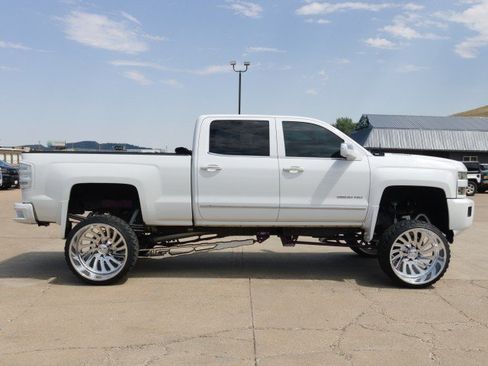 Used 2015 Chevrolet Silverado 2500 LTZ w/ Duramax Plus Package AWD/4WD image 6