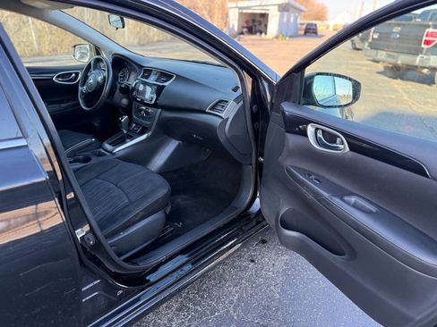 Used 2018 Nissan Sentra SV image 11