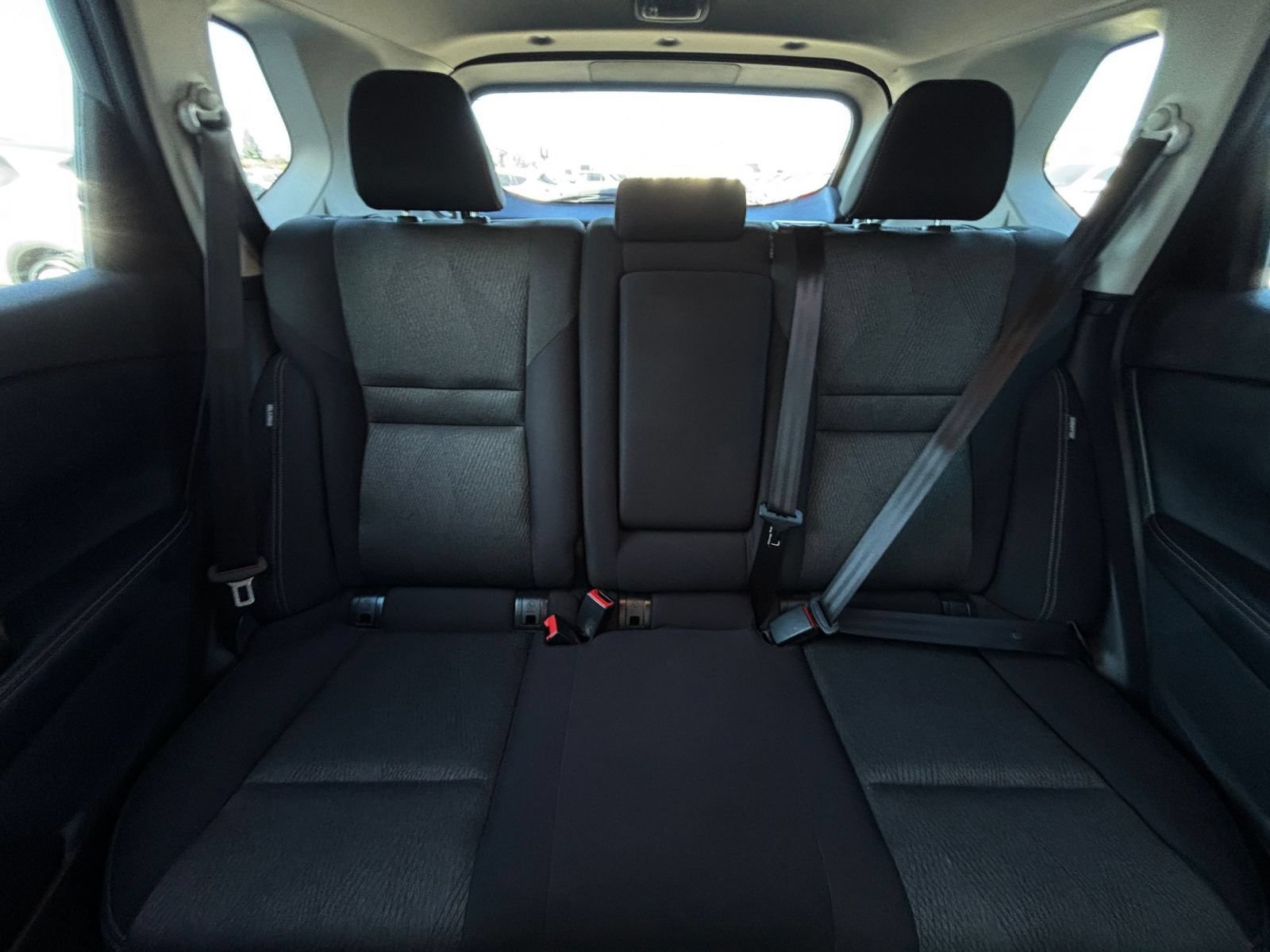 Used 2025 Nissan Rogue SV AWD/4WD image 39