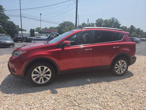 Used 2015 Toyota RAV4 Limited w/ Technology Package AWD/4WD image 4