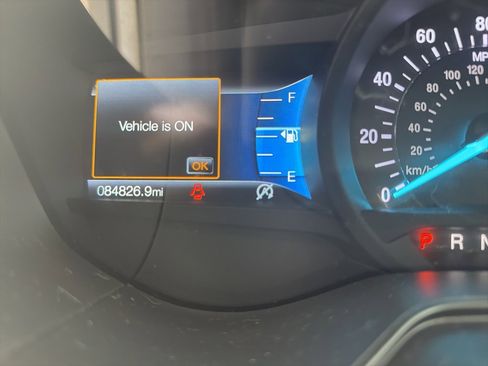 Used 2019 Ford Fusion SE image 2