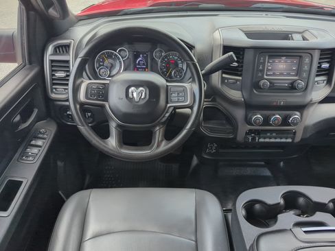 Used 2022 RAM 5500 Tradesman w/ Chrome Appearance Group RWD image 14