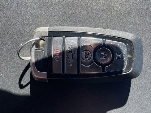 Used 2021 Ford F250 Platinum image 39