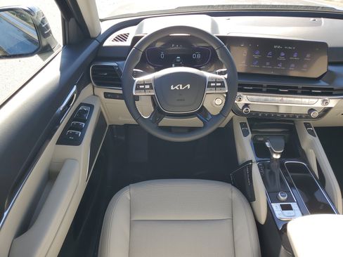 New 2025 Kia Telluride S image 32