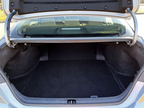 Used 2025 Toyota Camry LE image 27