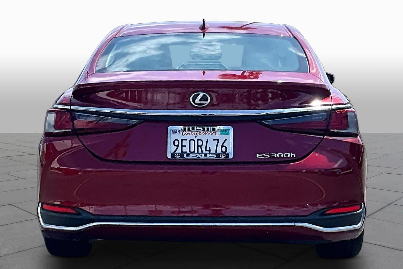 Used 2023 Lexus ES 300h w/ Premium Package FWD image 5
