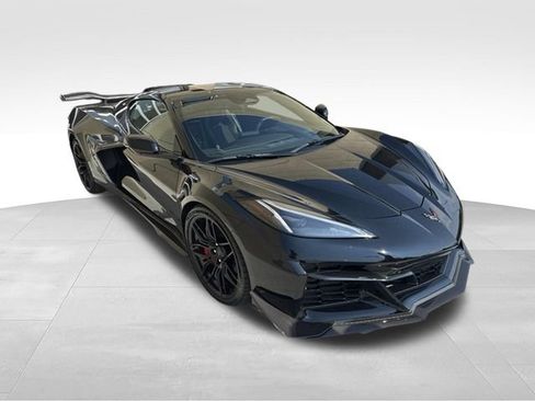 Used 2025 Chevrolet Corvette Z06 w/ Z07 Performance Package RWD image 20