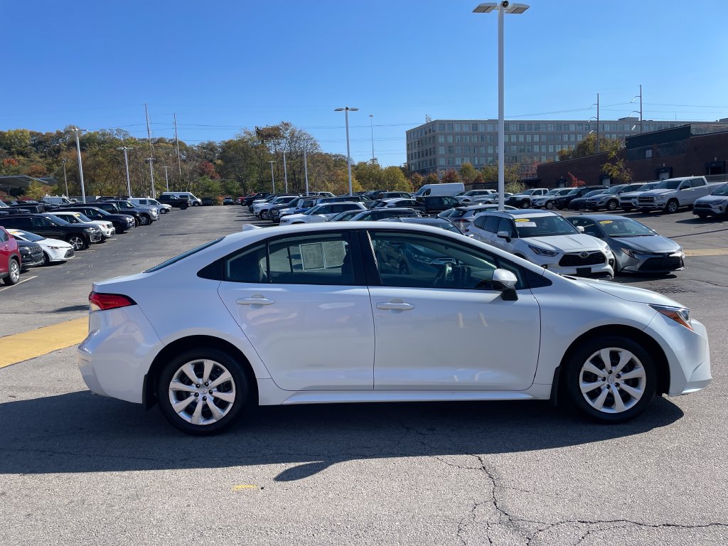 Used 2024 Toyota Corolla LE FWD image 6