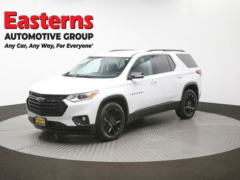 Used 2021 Chevrolet Traverse LT image 57