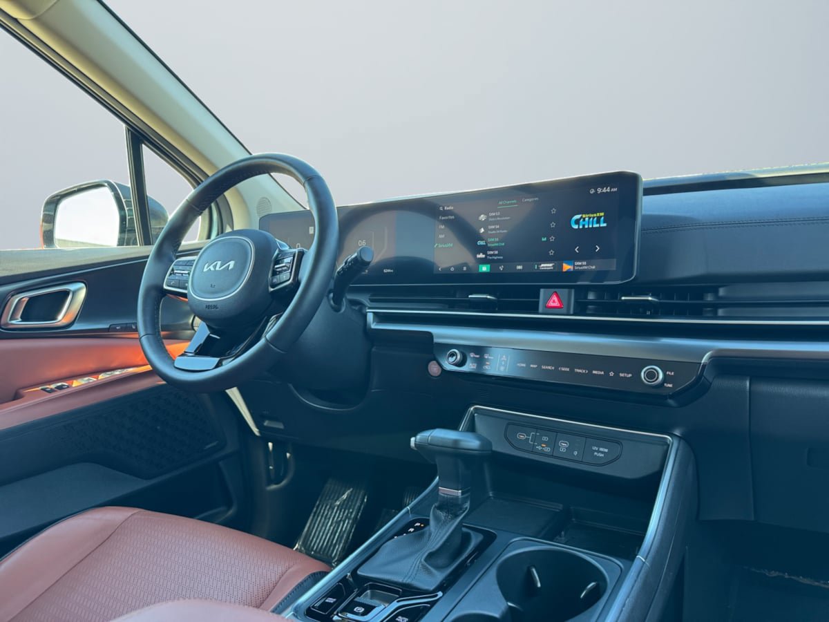 Used 2025 Kia Carnival SX Prestige FWD image 14