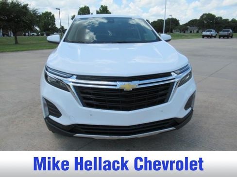 Used 2024 Chevrolet Equinox LT w/ LPO, Floor Liner Package FWD image 19