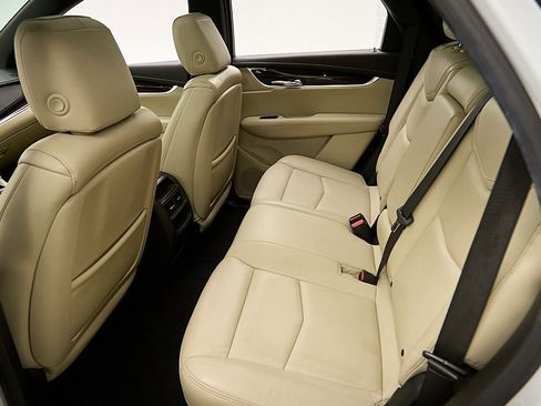 Used 2017 Cadillac XT5 Luxury w/ Driver Awareness Package image 25