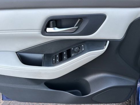 Certified 2023 Nissan Rogue SV w/ SV Premium Package image 22