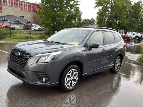 Used 2022 Subaru Forester Premium w/ Popular Package #1 AWD/4WD image 7