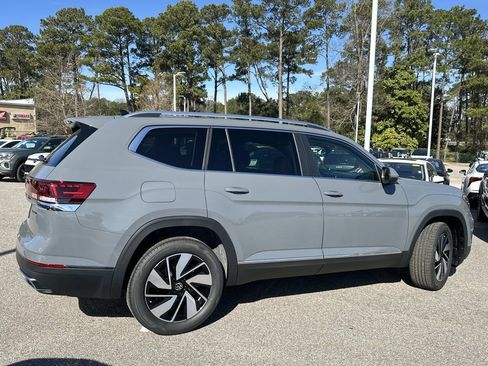 New 2026 Volkswagen Atlas SEL image 5