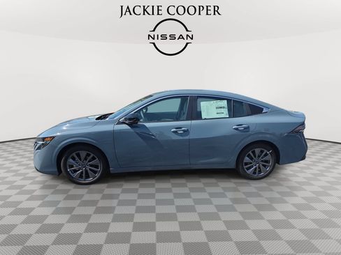 New 2026 Nissan Sentra SL w/ Floor Mat Package FWD image 8