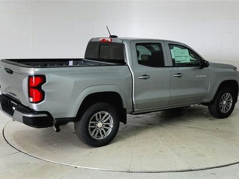 New 2025 Chevrolet Colorado LT w/ LT Convenience Package image 7