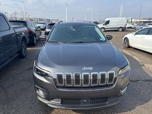 Used 2021 Jeep Cherokee Latitude Lux w/ Comfort/Convenience Group image 12