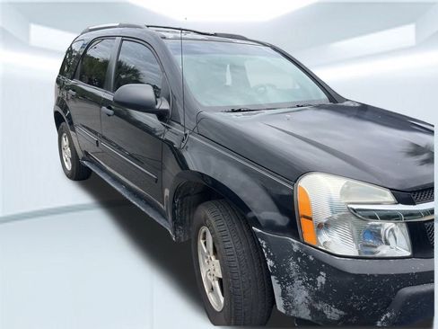 Used 2005 Chevrolet Equinox LS w/ Preferred Equipment Group image 3