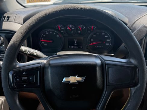 Used 2020 Chevrolet Silverado 2500 Custom w/ Custom Value Package AWD/4WD image 17