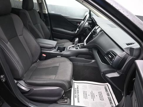 Used 2024 Subaru Outback Premium AWD/4WD image 9
