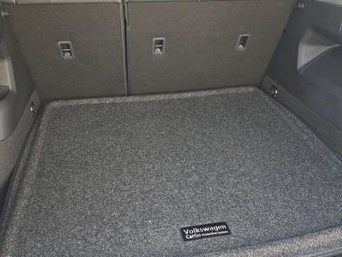 New 2026 Volkswagen Tiguan SE image 10