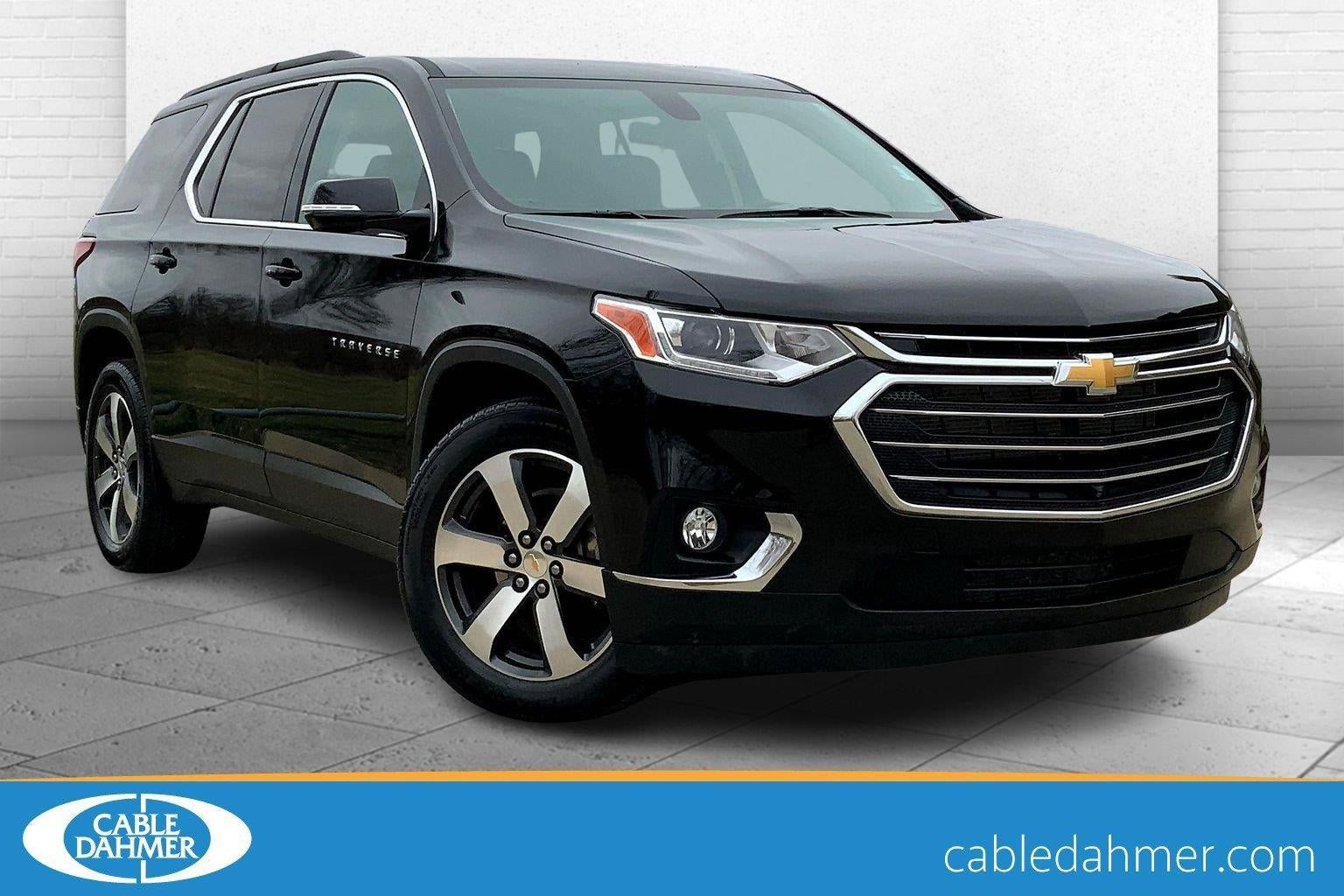 Used 2020 Chevrolet Traverse LT w/ LT Premium Package AWD/4WD image 1