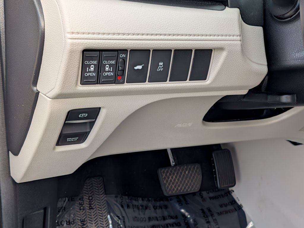 Used 2025 Honda Odyssey EX-L image 14