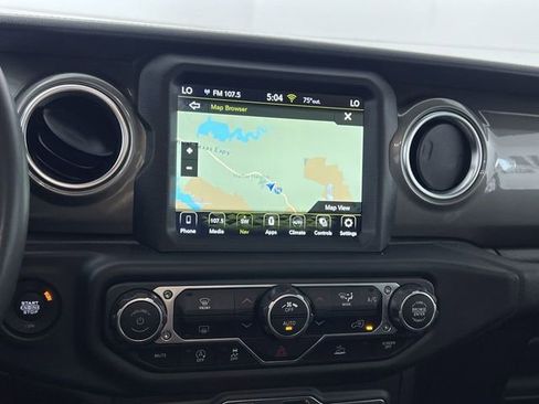 Used 2023 Jeep Gladiator Overland image 18