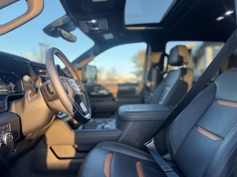 Used 2024 GMC Sierra 2500 AT4 w/ AT4 Premium Plus Package image 15