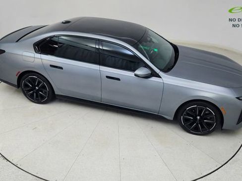 Used 2023 BMW 760i xDrive w/ Executive Package AWD/4WD image 74