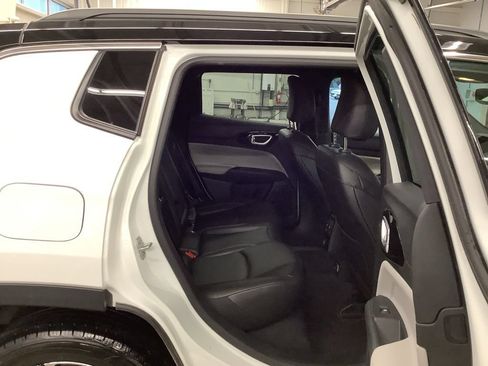 Used 2025 Jeep Compass Limited AWD/4WD image 18