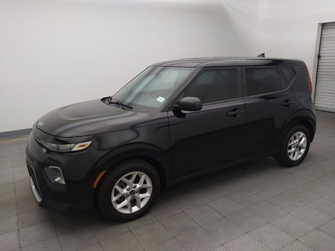 Used 2022 Kia Soul LX w/ Technology Package FWD image 2